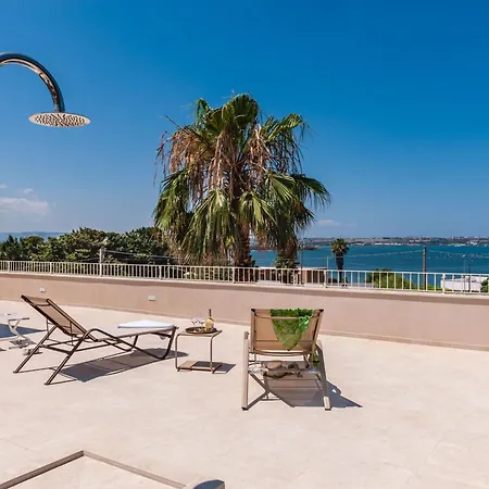3e - Sea & Ortigia View - Whirlpool Roof Terrace * 파뉴사